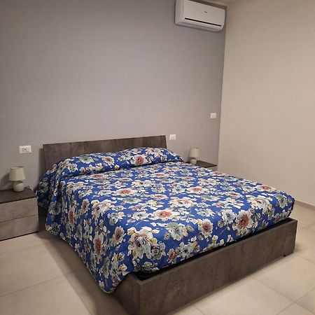 Desy Apartment Syracuse ภายนอก รูปภาพ